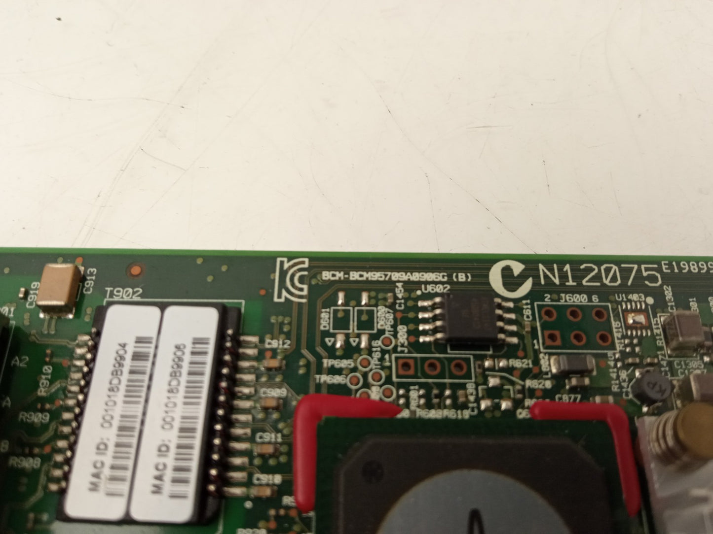 Broadcom BCM95709A0906G Low Profile Quad Port PCIe Network Adapter