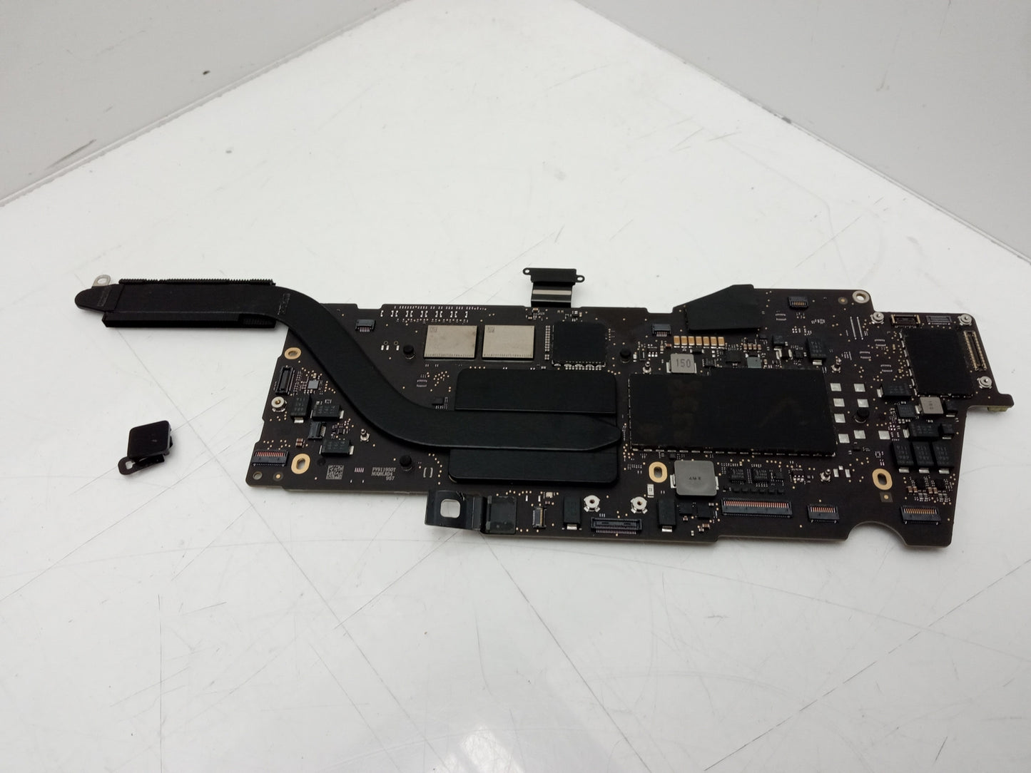 Apple MacBook Pro 13" A2238 Logic Board M1 8GB RAM 256GB SSD 820-02020-A + Touch