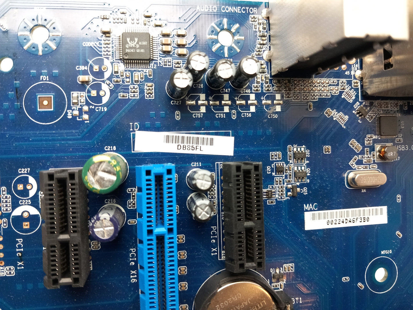 Intel DB85FL Socket LGA1150 DDR3 Micro-ATX Motherboard With I/O Shield