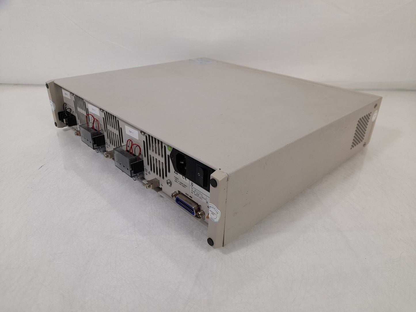 Philips Fluke PM2813 Programable Power Supply - 3x 30v / 10A / 60W