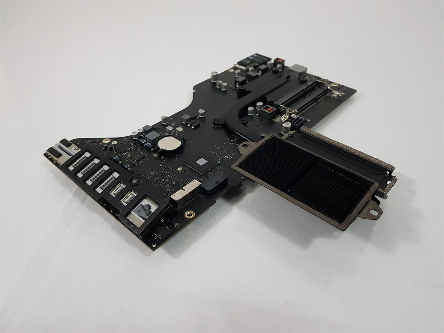 Apple iMac A1418 21.5' 2013 Logic Board with i5 CPU 820-3588-A