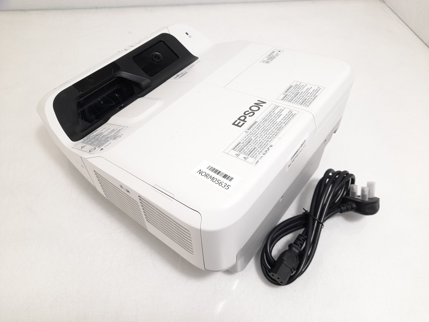 Epson H740B EB-695WI Short Throw Projector - 810 Lamp Hours