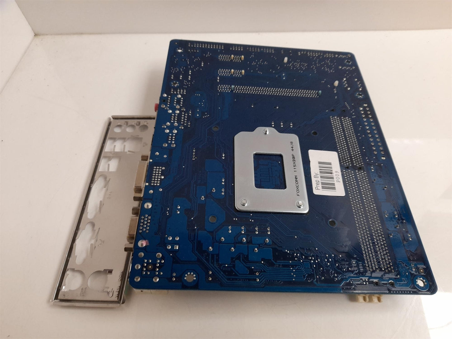 GIGABYTE GA-H61M-DS2 DVI Socket LGA1155 DDR3 Micro ATX Motherboard With I/O