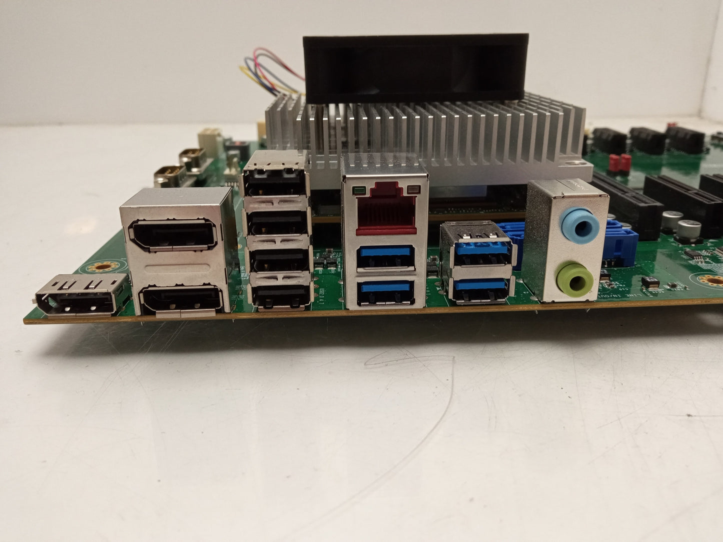 Portwell B657VGL 11850HE Intel Core i7-11850HE 16GB DDR4 RAM With Carrier Board