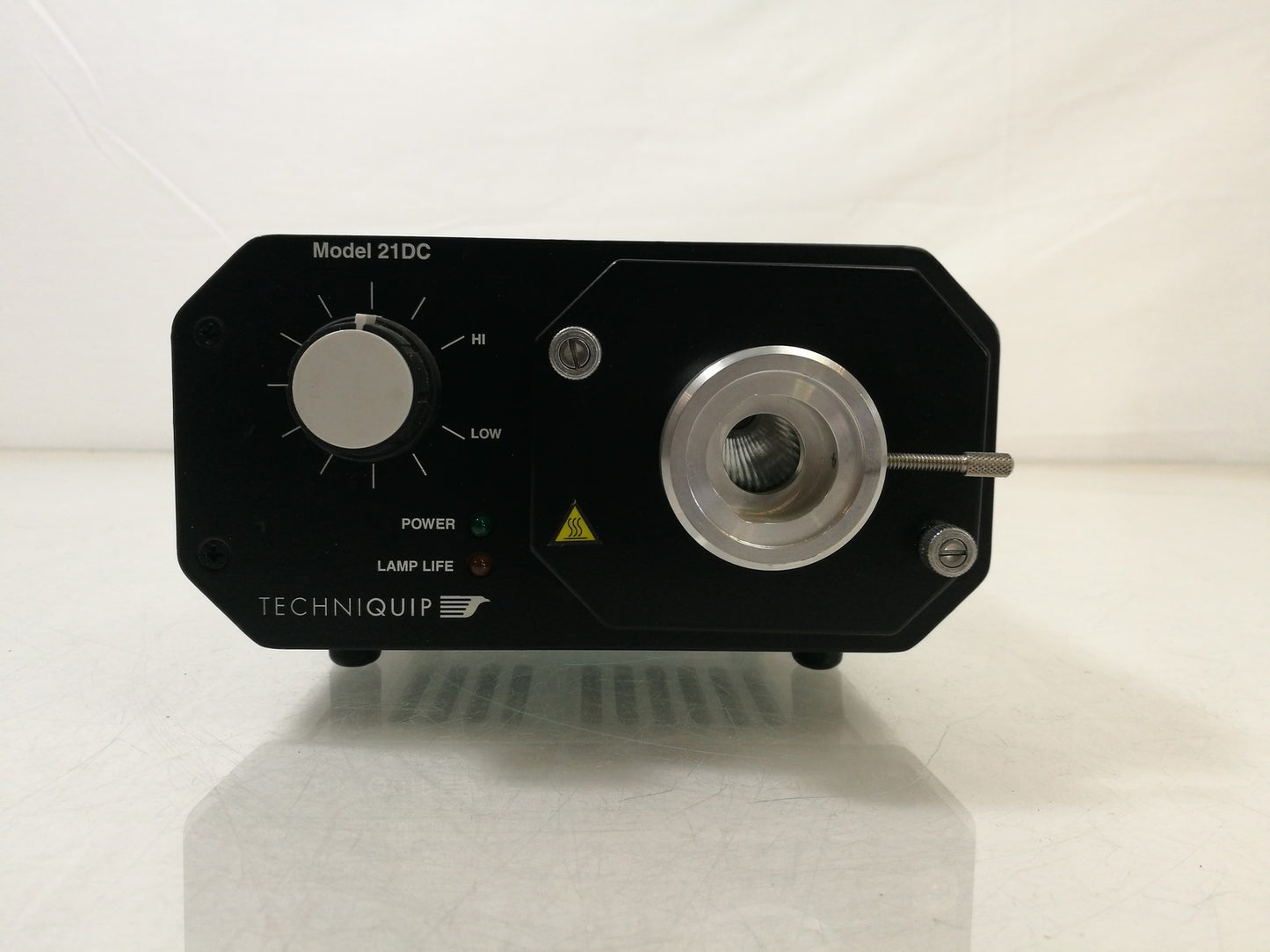 Techniquip Model 21 DC Halogen Fiber Optic Illuminator