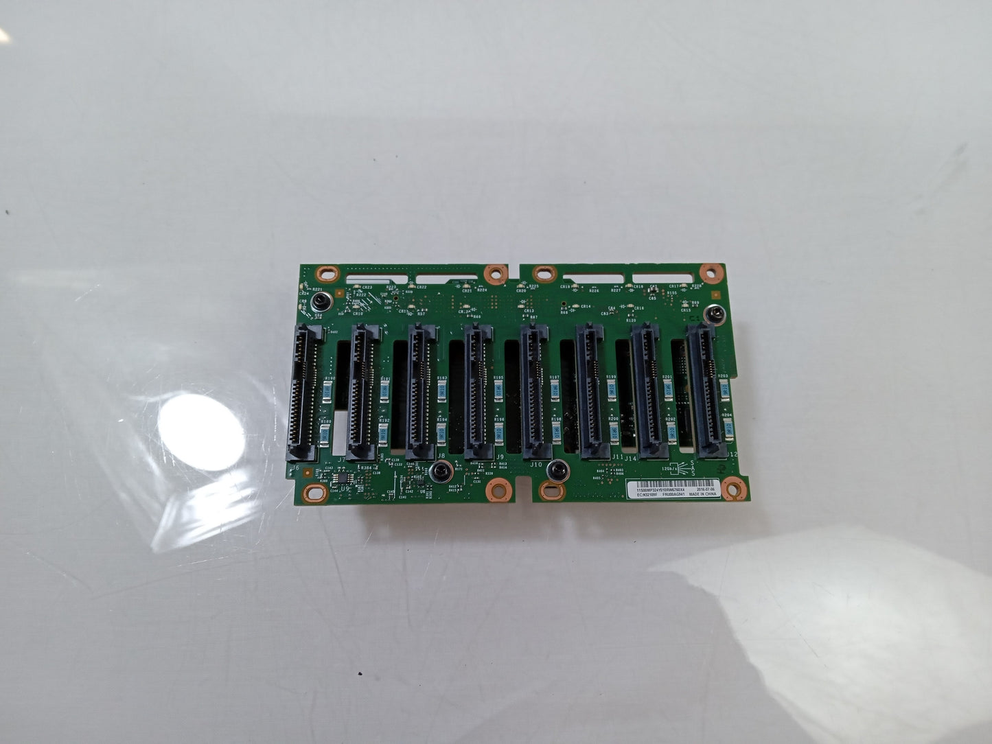 IBM X3650 8x SFF 2.5" SAS Backplane 00AG941
