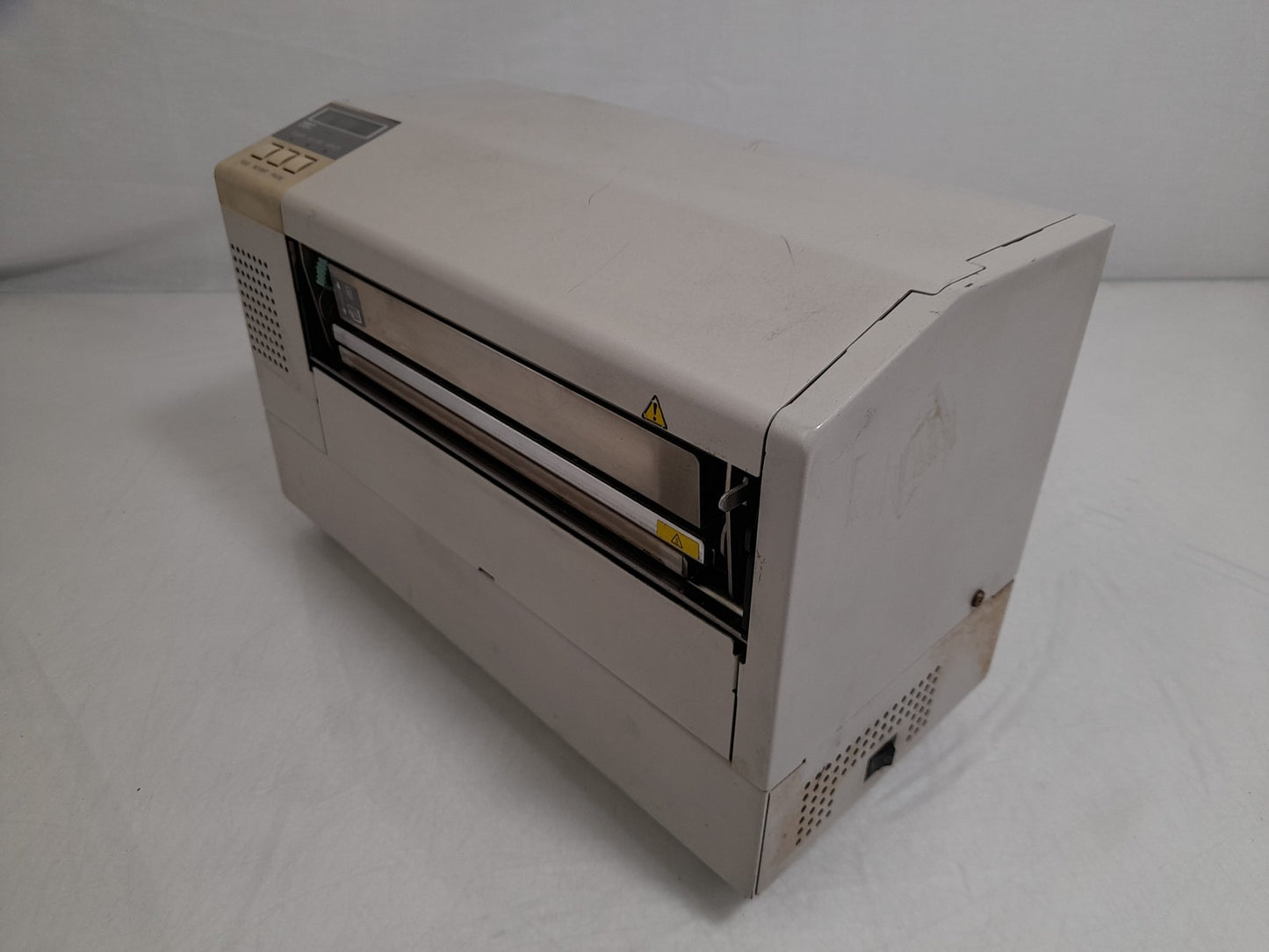TEC B-852-TS12-QP Wide Industrial Label Printer - Missing Leaver Cover