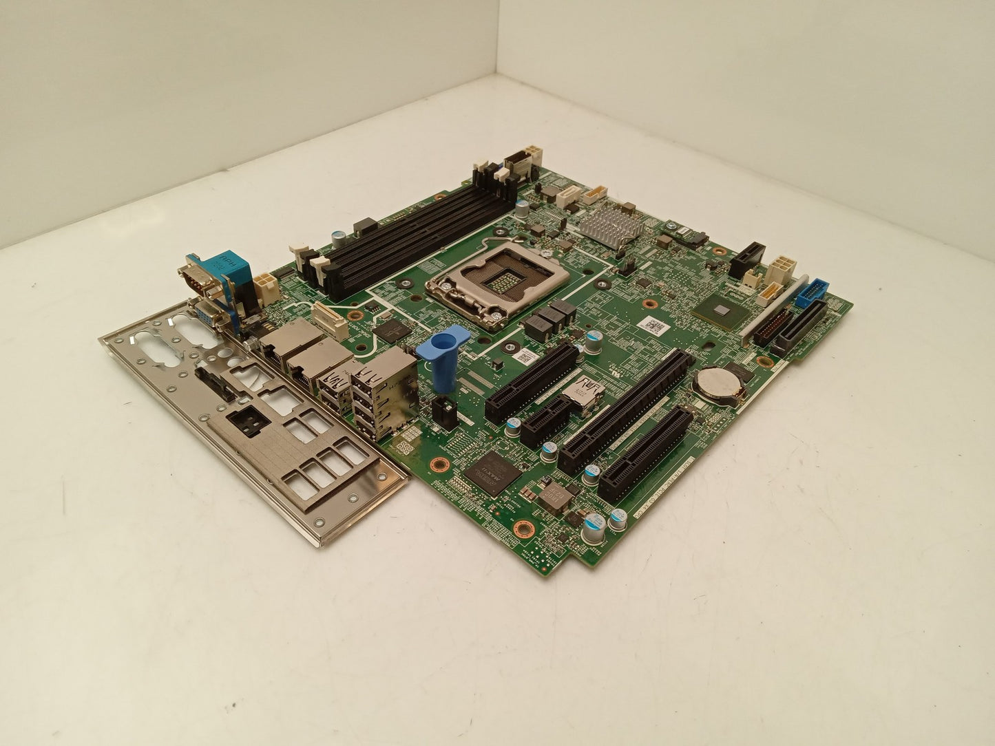 Dell PowerEdge T130 T330 DDR4 Server Motherboard With I/O Shield 06FW8M 6FW8M