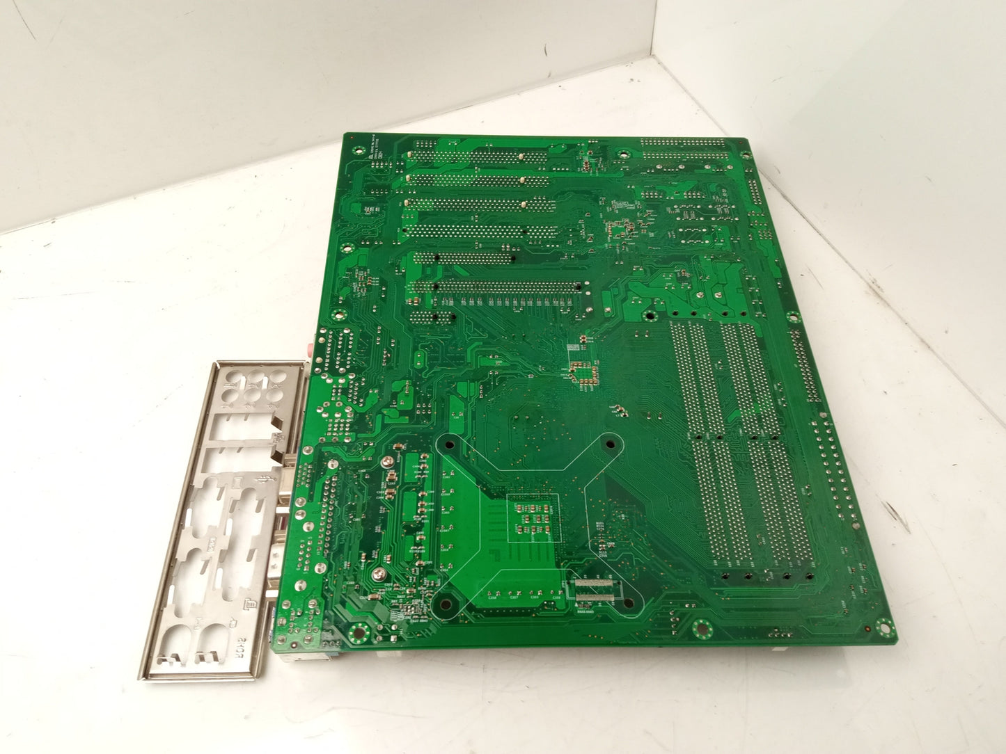 SuperMicro C2SBA+ Socket LGA775 DDR2 ATX Motherboard with I/O Shield