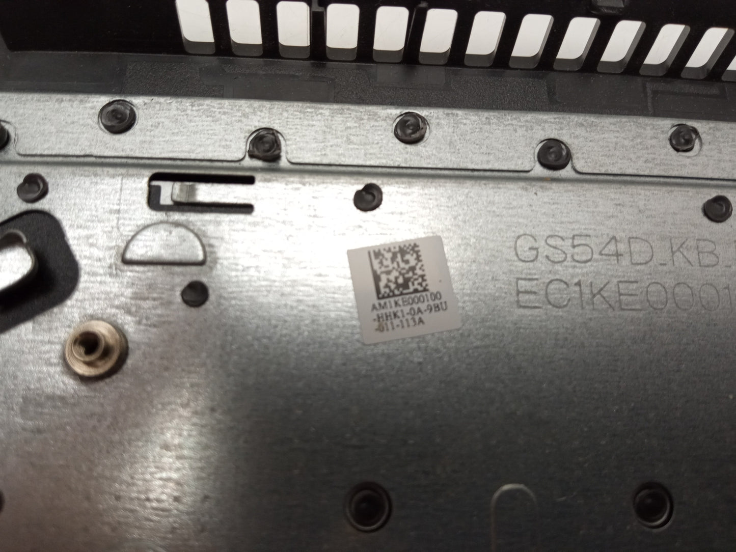 Lenovo IdeaPad V15-11L Laptop UK Keyboard Touchpad Palmrest Assembly AM1KB000100