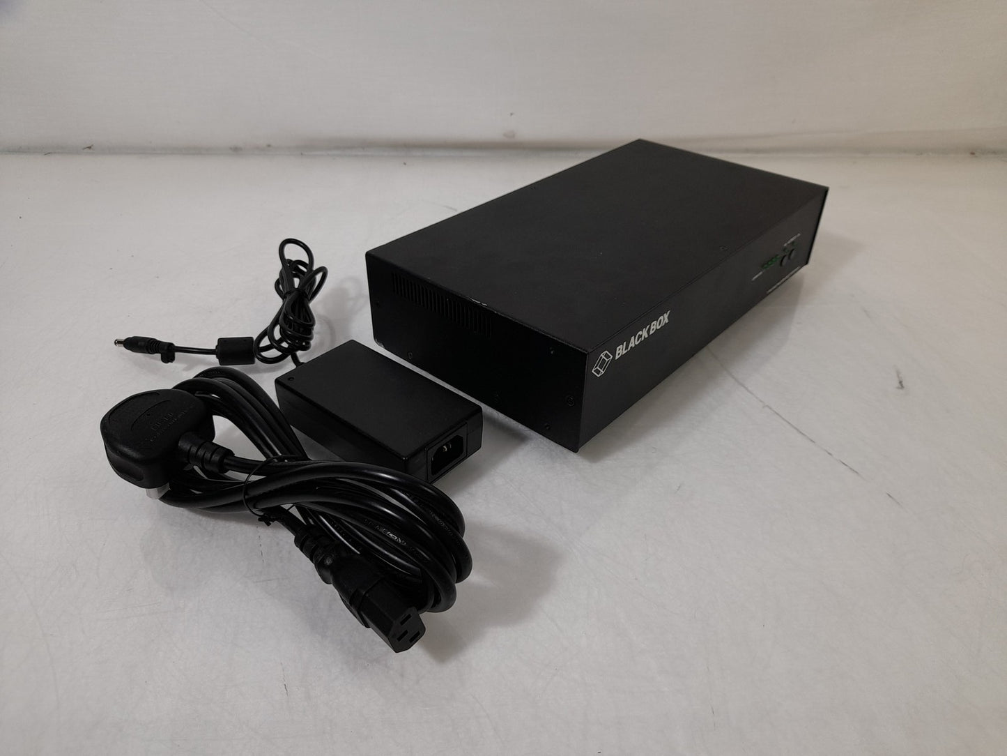 BlackBox HD6224A 4K60 4 Port HDMI Dual-Monitor KVM Switch - With Power Supply