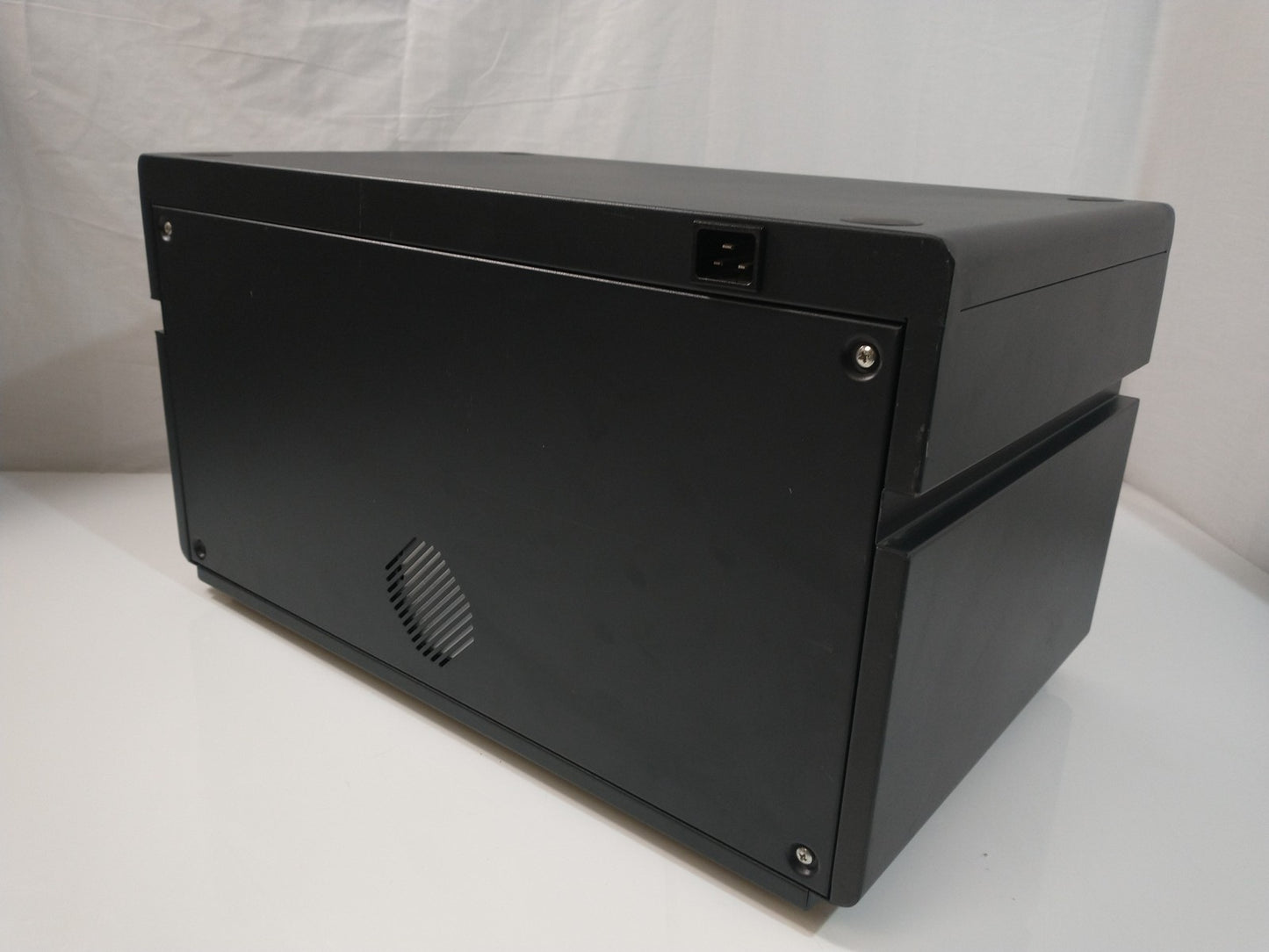 Manhattan 360W 20 Bay USB-C Laptop/Tablet Charging Cabinet