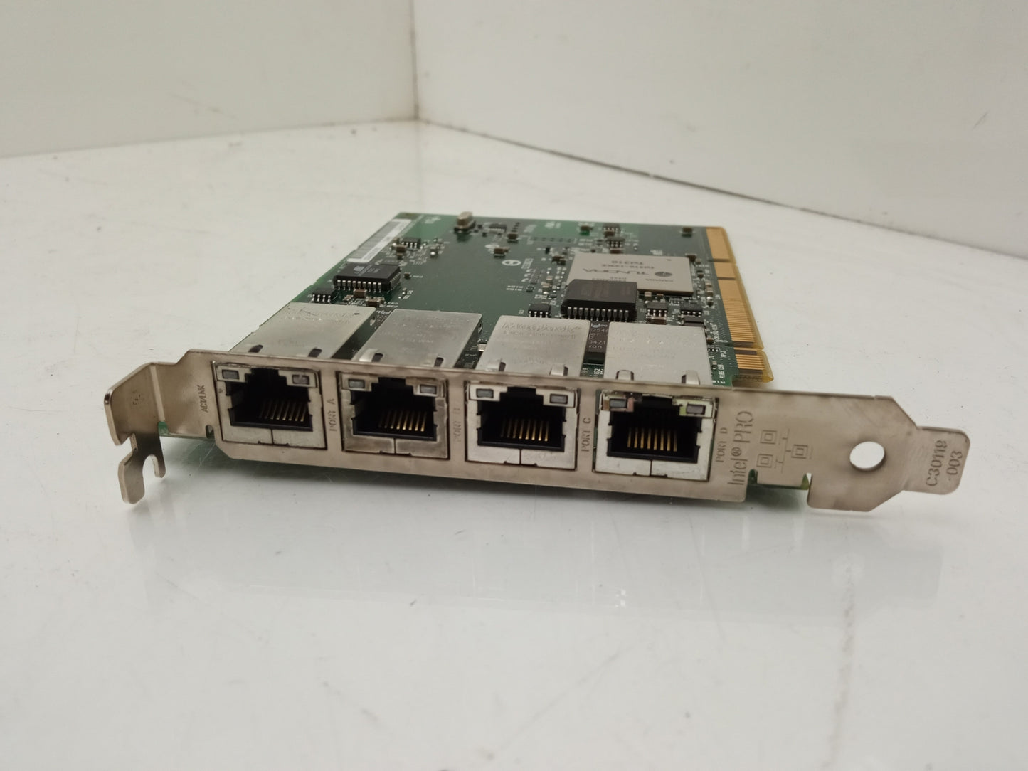 Intel PRO/1000 MT Quad Port RJ-45 Server Adapter PCI-X C32199-001