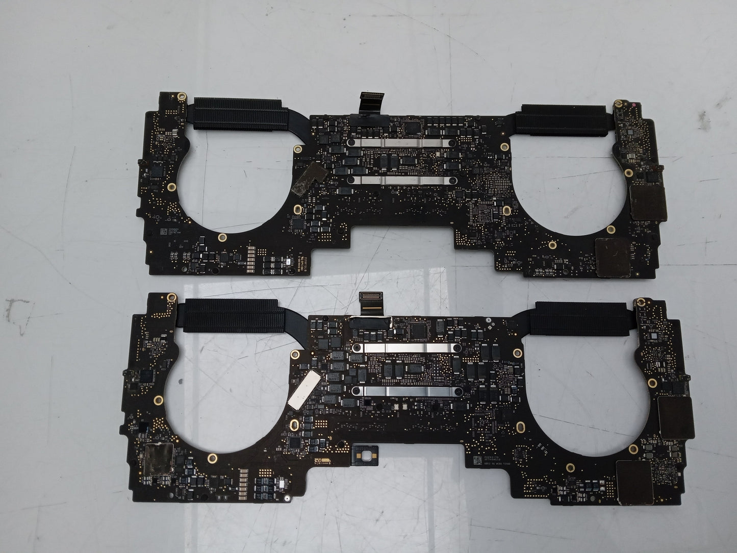 JobLot 2x Apple MacBook A1989/A1706 Logic Board 820-00850-A 820-00239-A - Faulty