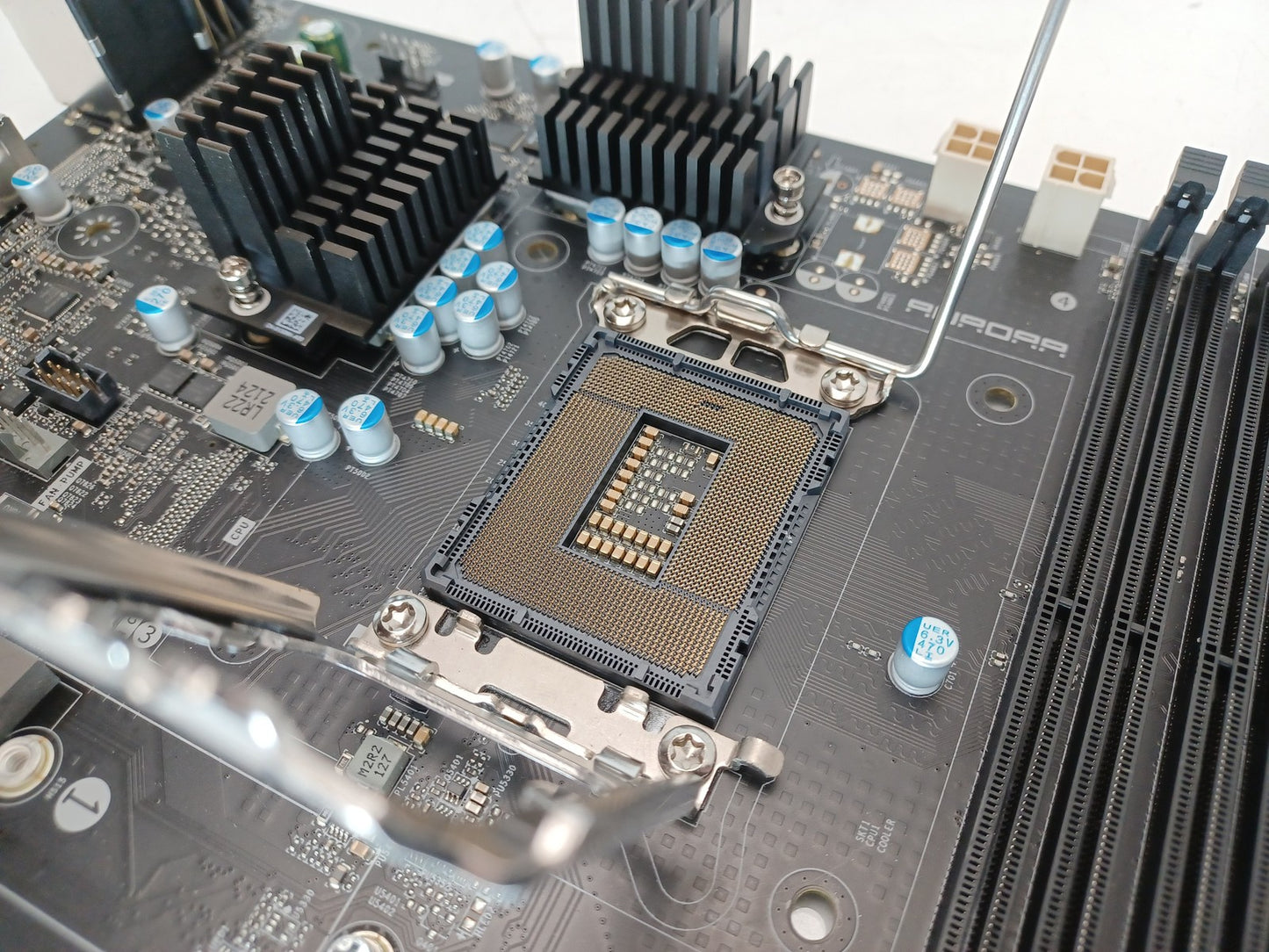 Dell Alienware Aurora R13 Socket LGA 1700 DDR5 Motherboard 0C92D0 - Bent Pins