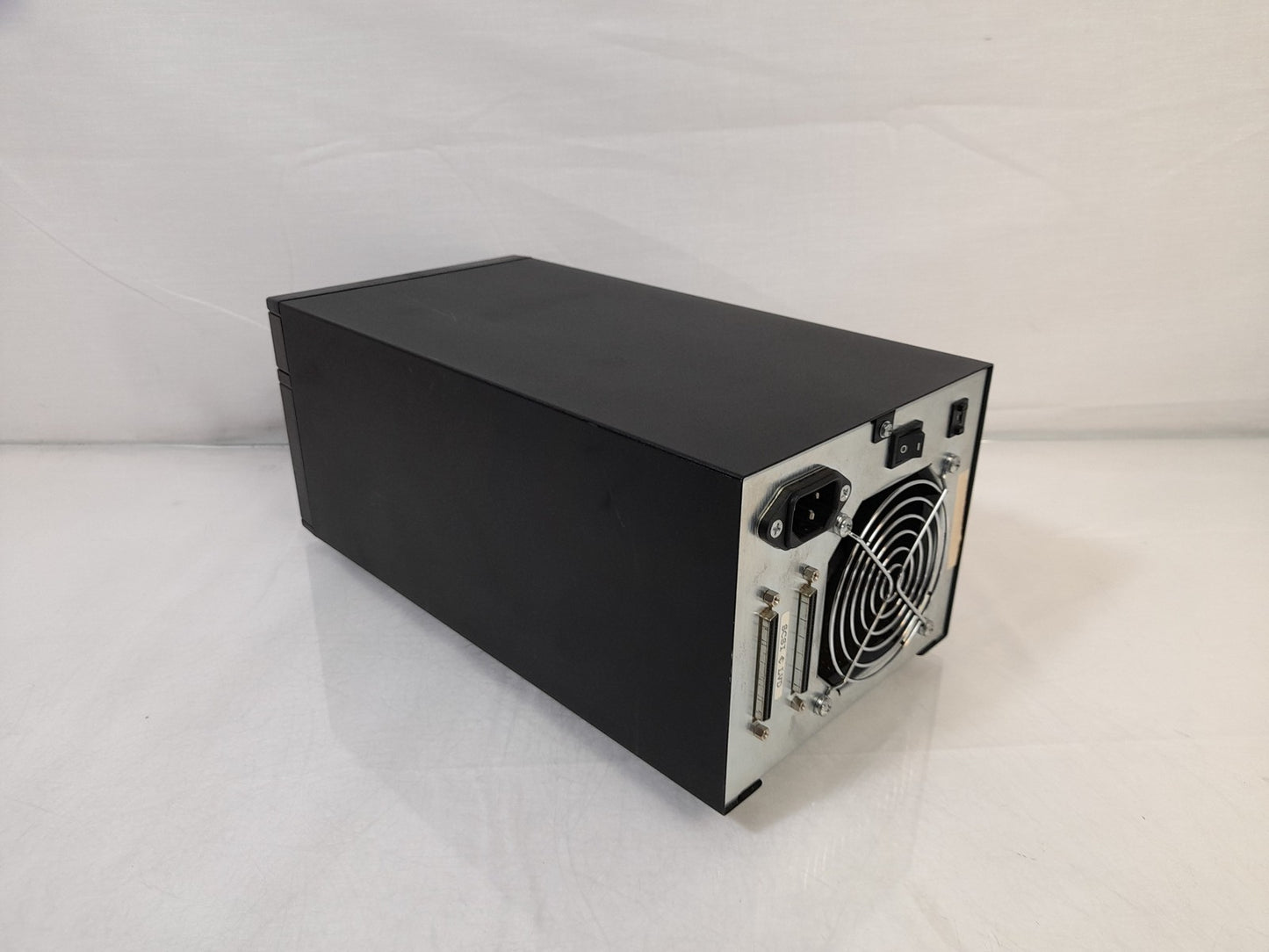 IBM 3580 L23 Ultrium LTO 2 System Storage Data Cartridge External Tape Drive