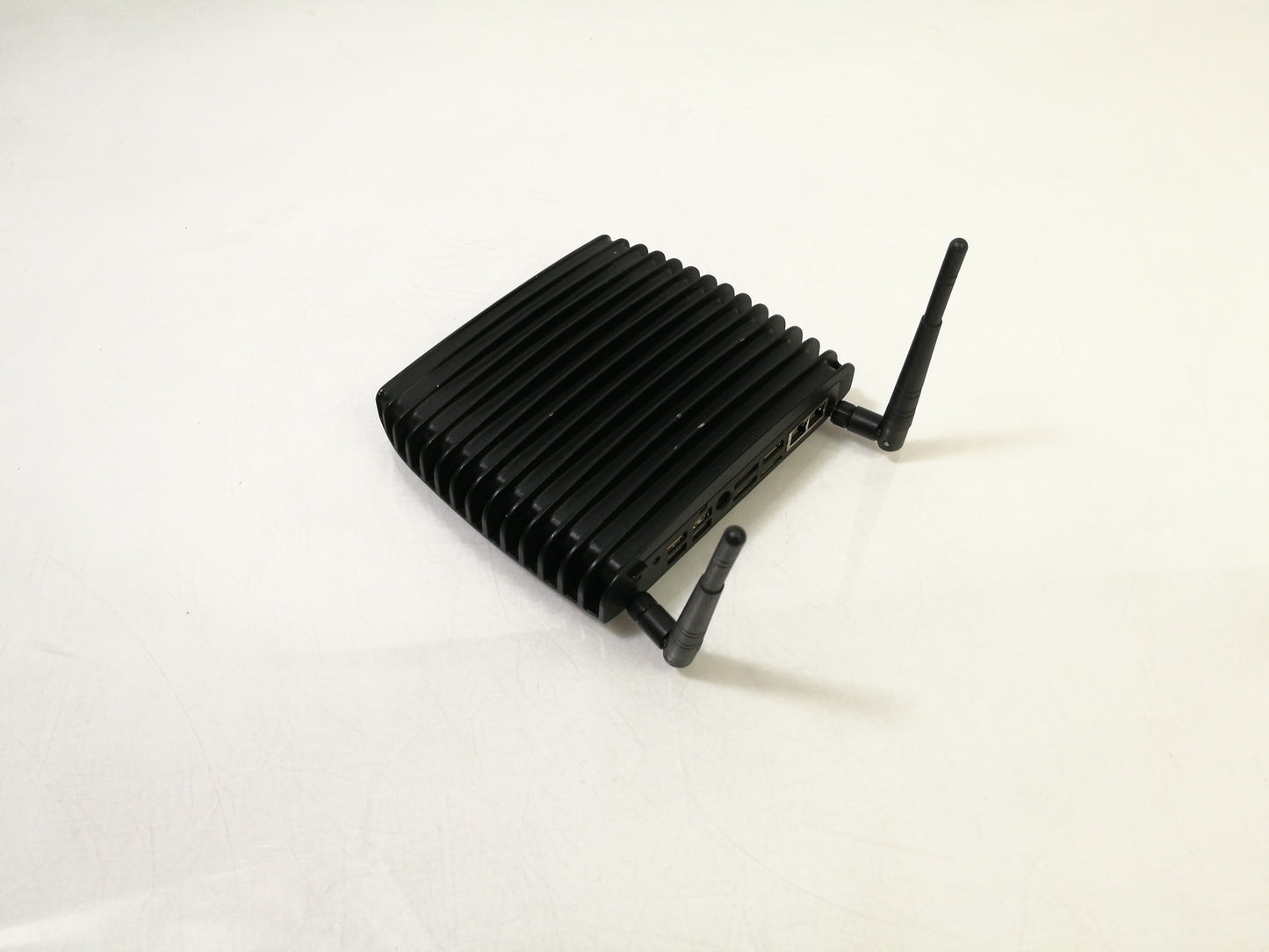 CompuLab Intense-PC D4X2-C3337NL Intel i5-3337 2.70 GHz CPU 8GB Ram - No OS