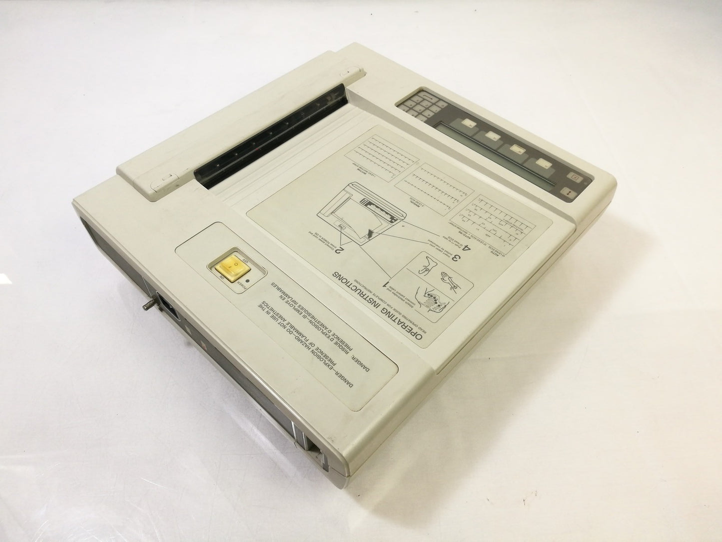 Hewlett-Packard 4745A Pagewriter II Cardiograph
