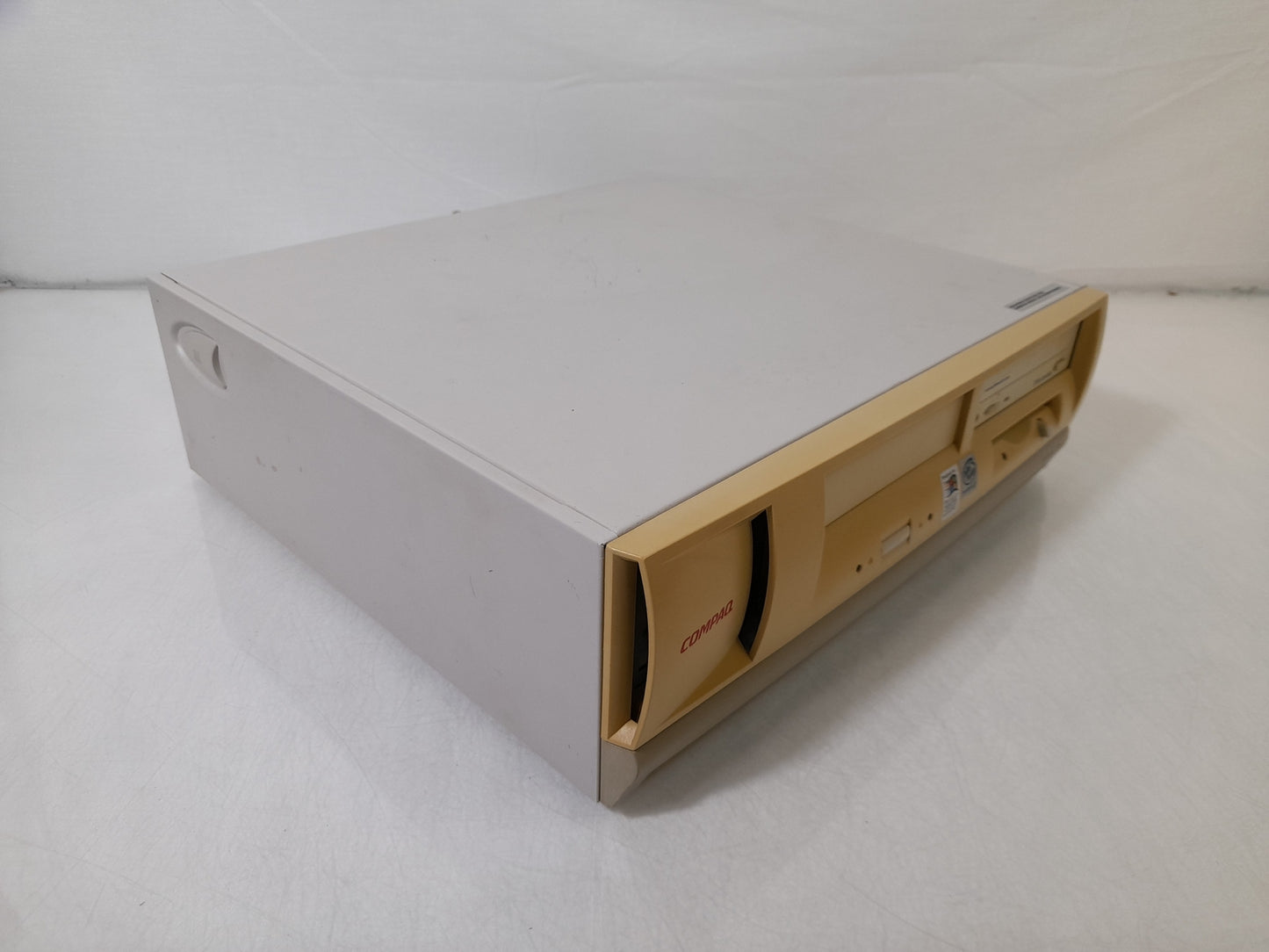 Vintage Compaq Deskpro EN PC Pentium III 800 MHz 510MB 80GB HDD With Peripherals