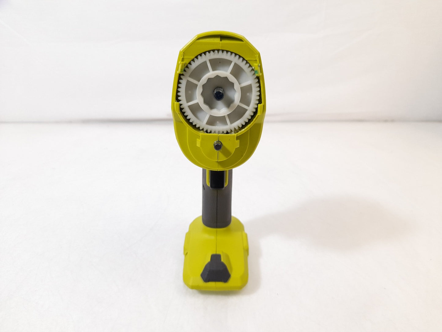 Ryobi ONE+ RY18GSA-0 18V Cordless 2-in-1 Grass Shear & Shrubber