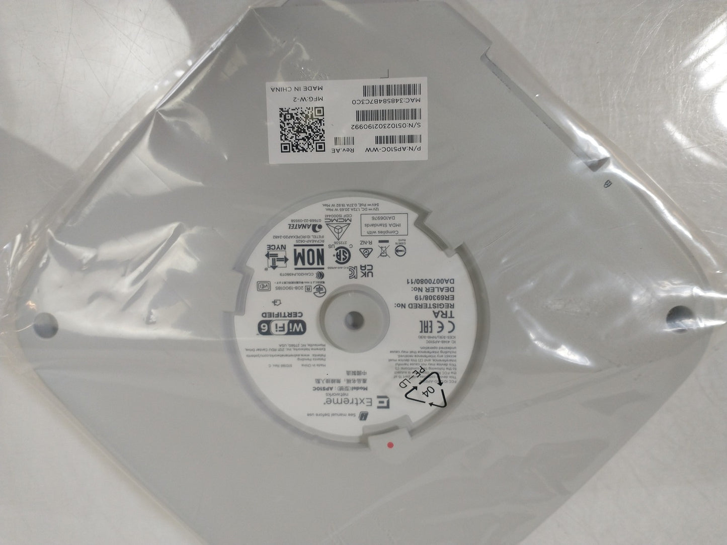 Extreme Networks AP510C-WW 802.11ax Wi-Fi 6 High Capacity Wireless Access Point