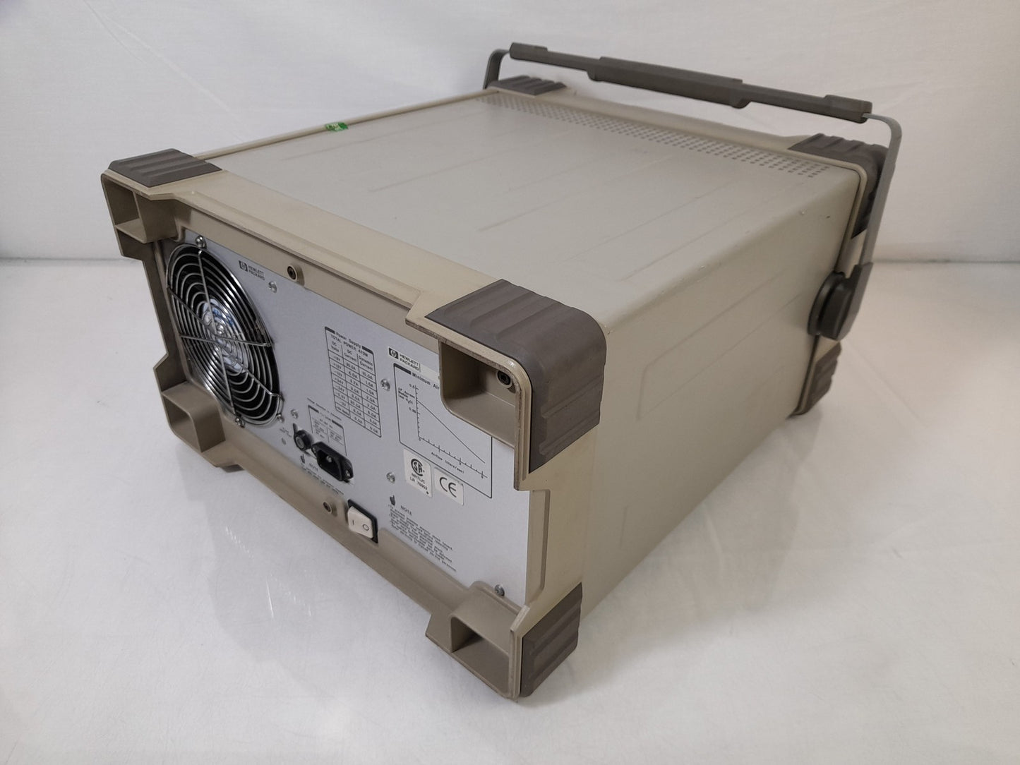 HP E4220B Portable 7-Slot VXI Mainframe - Spares Or Repair