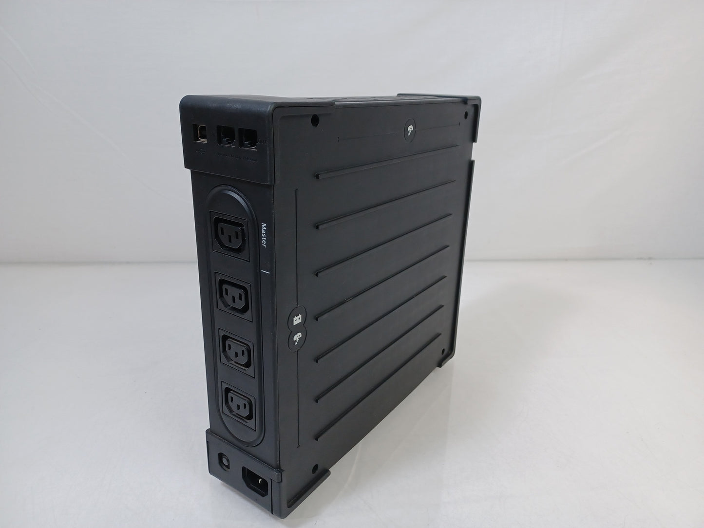 Eaton EL1600USBIEC Ellipse Eco 1600 USB IEC UPS - No Batteries