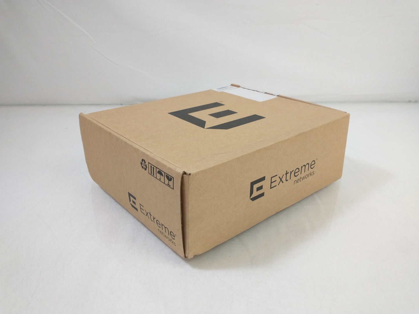 Extreme Networks AP460i-WR 802.11ax Wi-Fi 6 Wireless Access Point