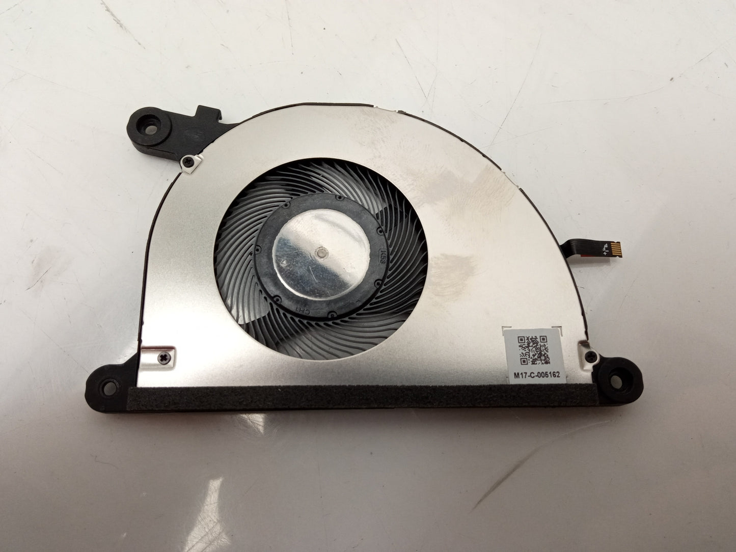 Samsung Galaxy Book Pro NP935XDB Laptop Cooling Fan BAPB0804R5HY003 BA31-00210A