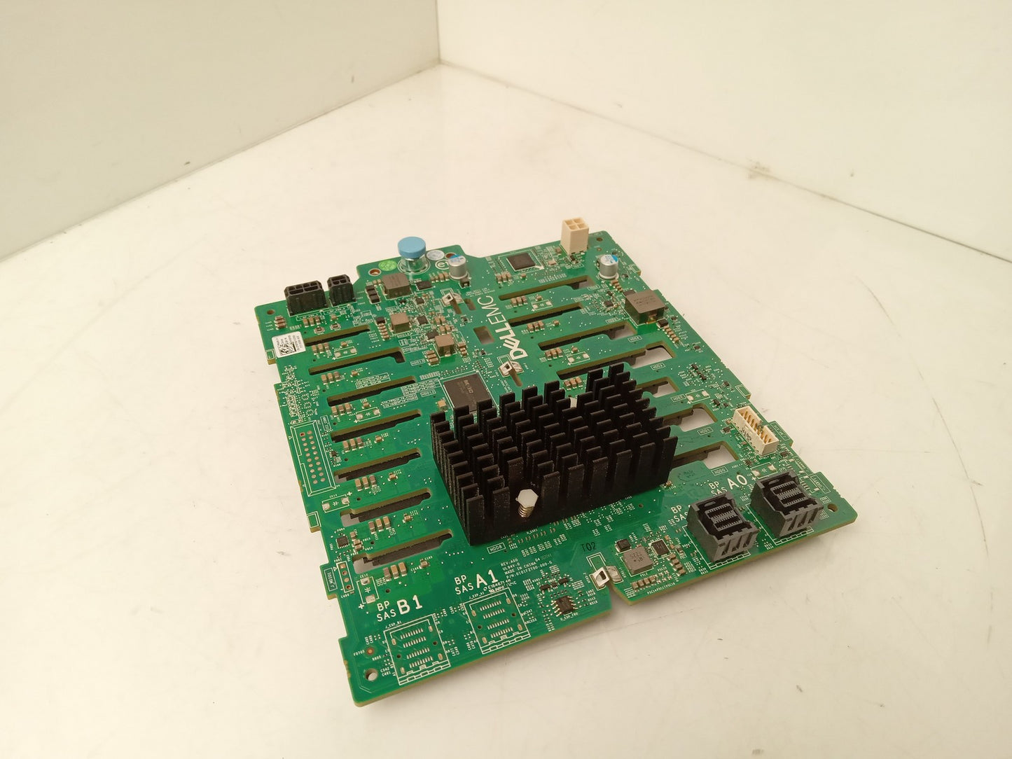 Dell EMC T430 T630 16 Port 2.5" SAS/SATA HDD Backplane 0Y8P9X Y8P9X