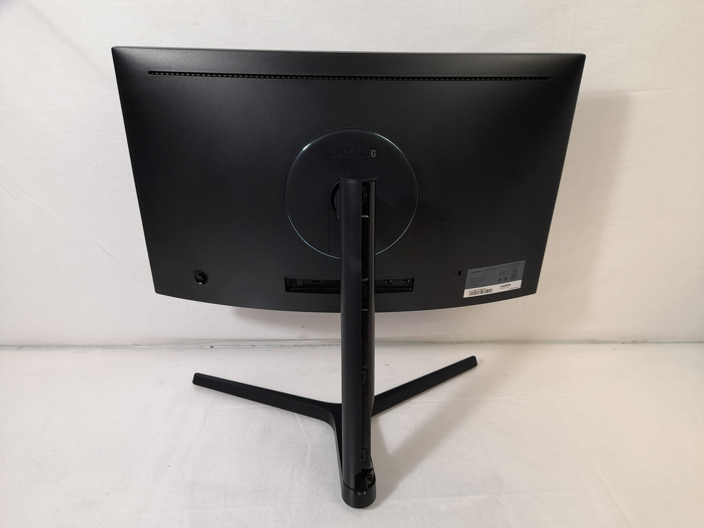 Samsung C24FG73FQU 24" HDMI DP 1920 x 1080 Monitor With Stand - Cracked Bezel