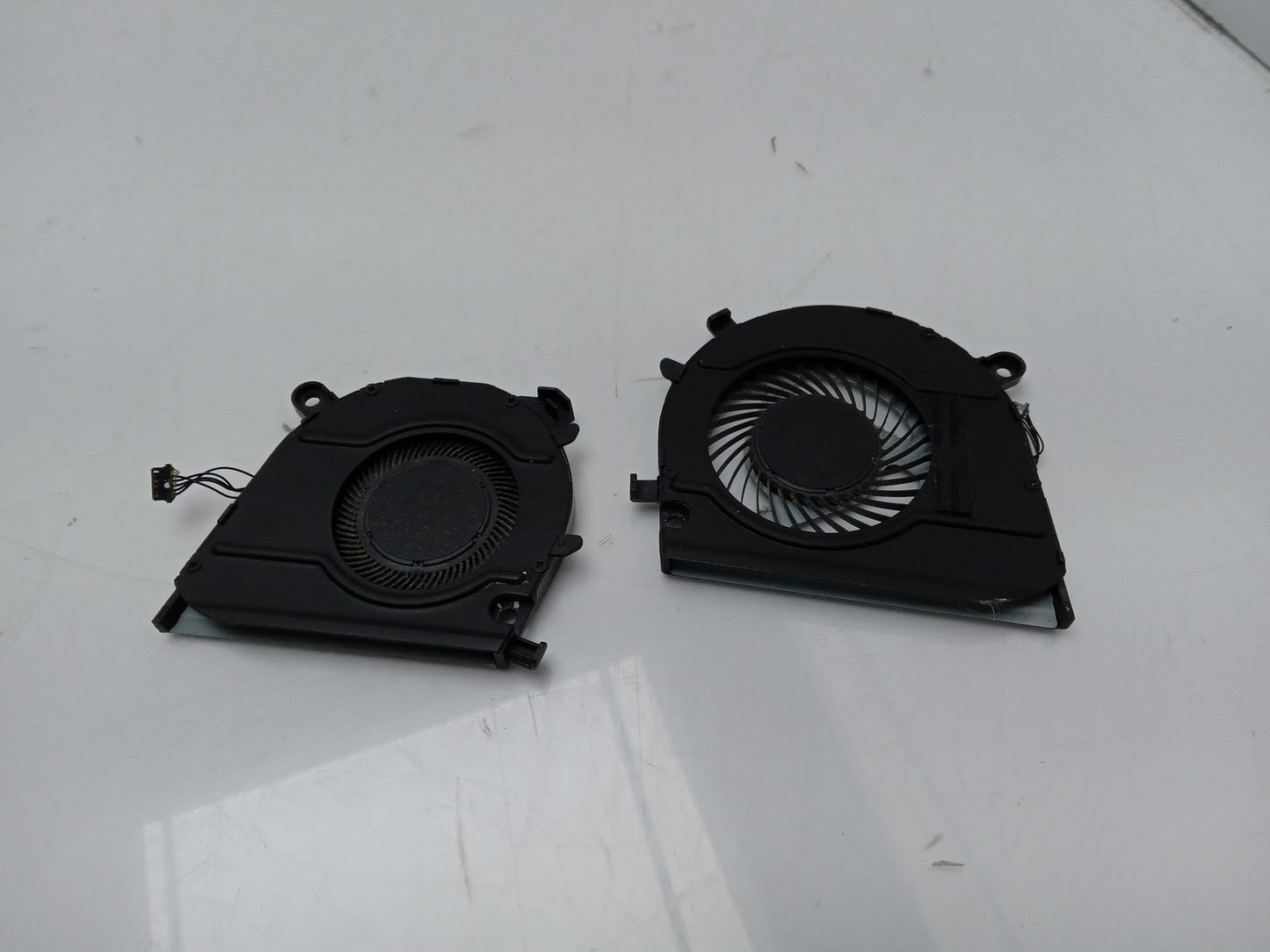 Lenovo ThinkBook 13s G2 ITL Laptop Left and Right Cooling Fans 5F10S13927