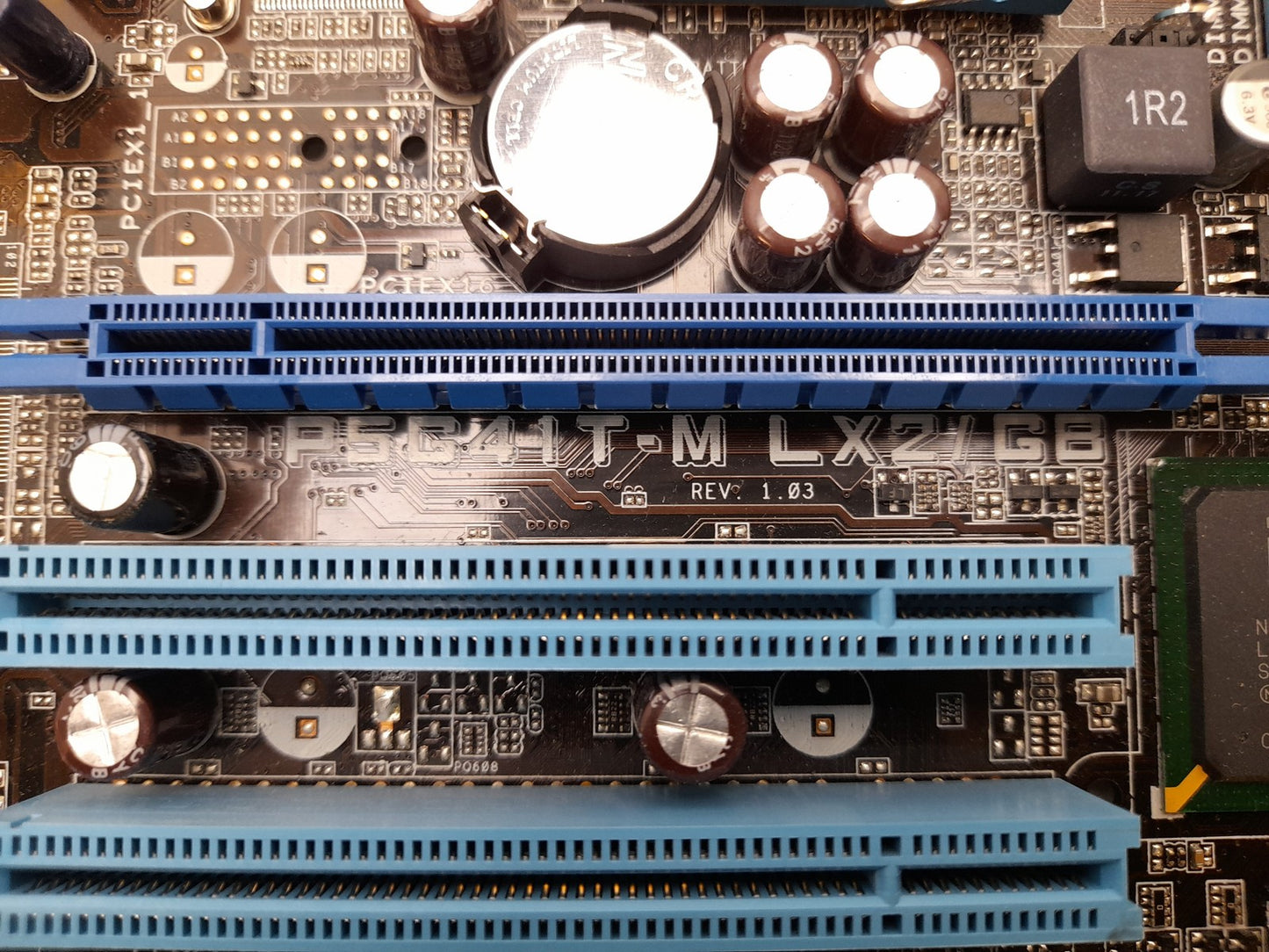 ASUS P5G41T-M LX2/GB Socket LGA775 DDR3 Micro ATX Motherboard With I/O Shield