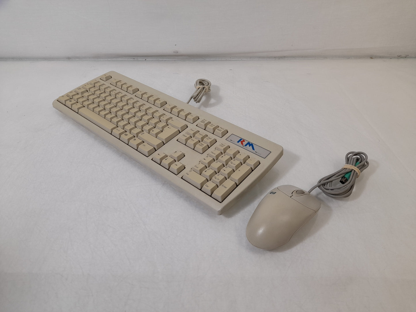 Vintage Compaq Deskpro EN PC Pentium III 800 MHz 510MB 80GB HDD With Peripherals