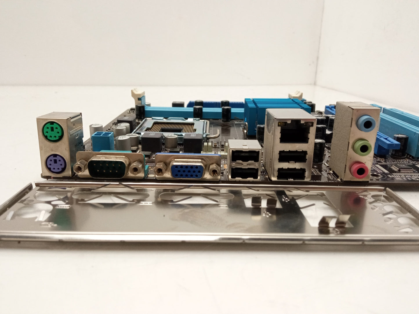 ASUS P5G41T-M LX2/GB Socket LGA775 Motherboard with Backplate