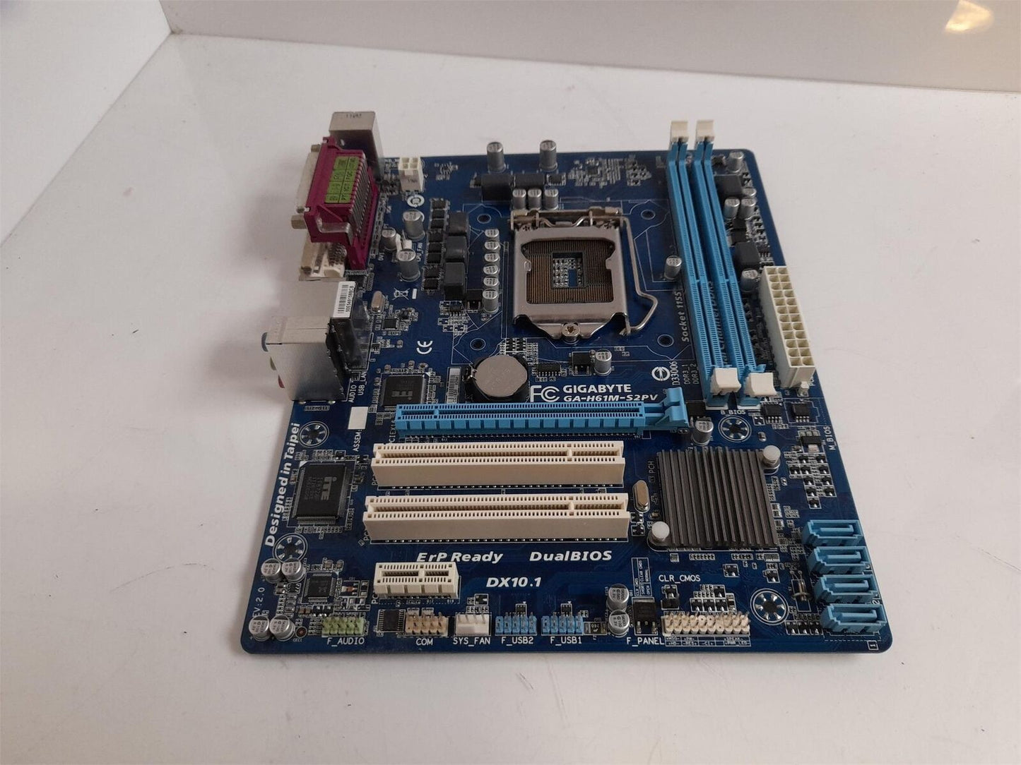 Gigabyte GA-H61M-S2PV Socket LGA1155 DDR3 Micro ATX Motherboard