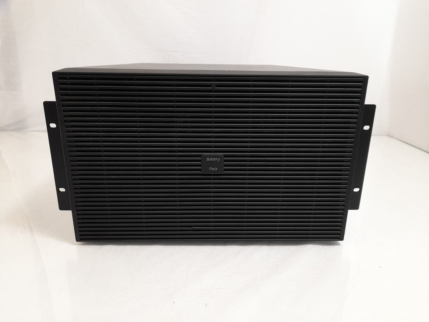 APC SURT192RMXLBP2 8 Bay External Battery Pack - No Batteries Or Cartridges