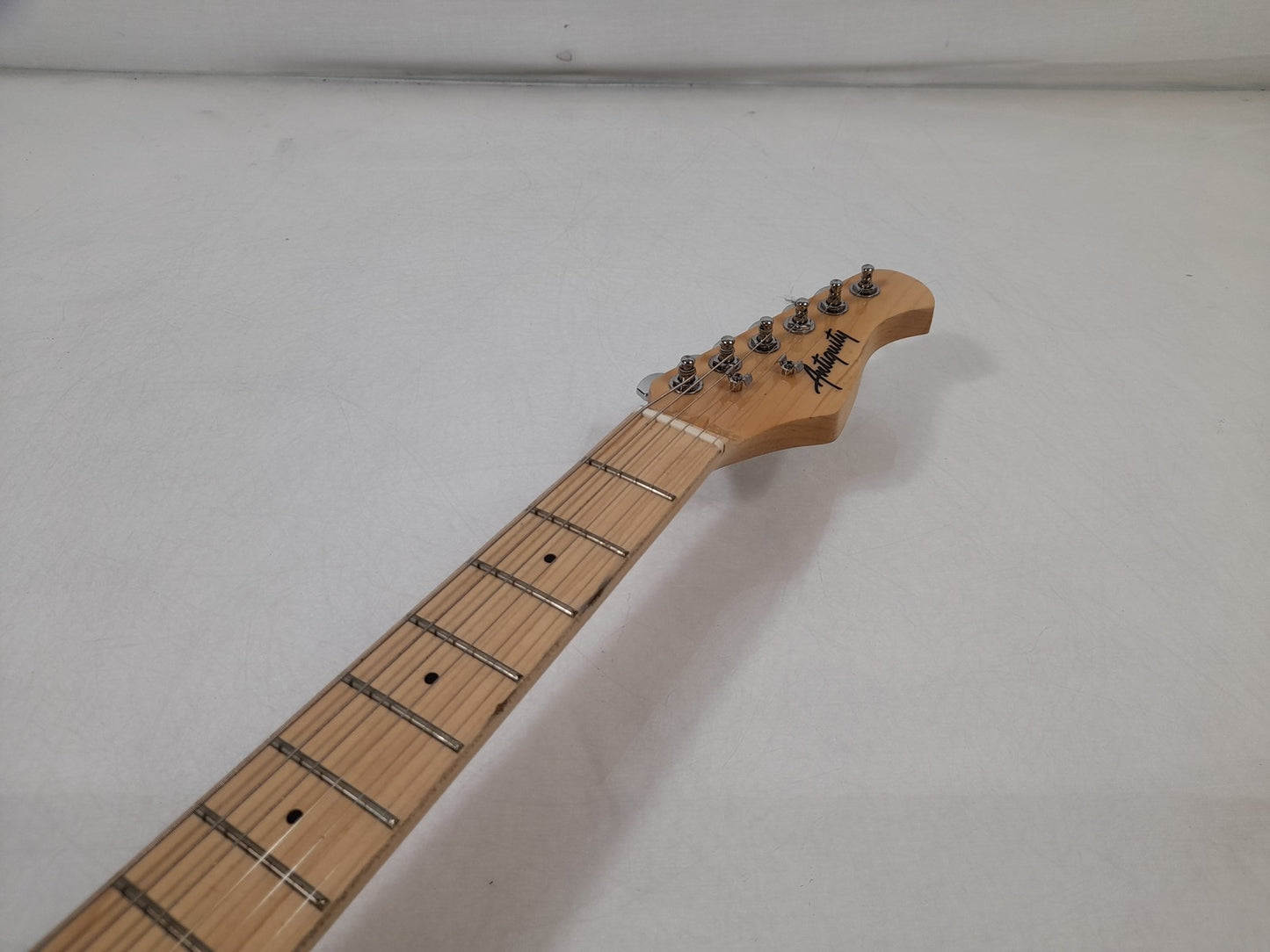 Antiquity AQ-PB Black Three-Quarter Size Guitar