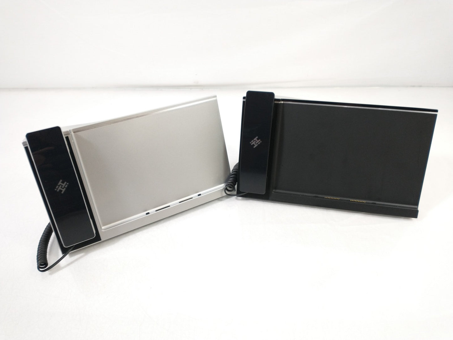 Joblot 4X HiHi 2 HIHI-40KH-TAB-0.1 32GB VOIP Desk Phones With Base 1 Phone Bases