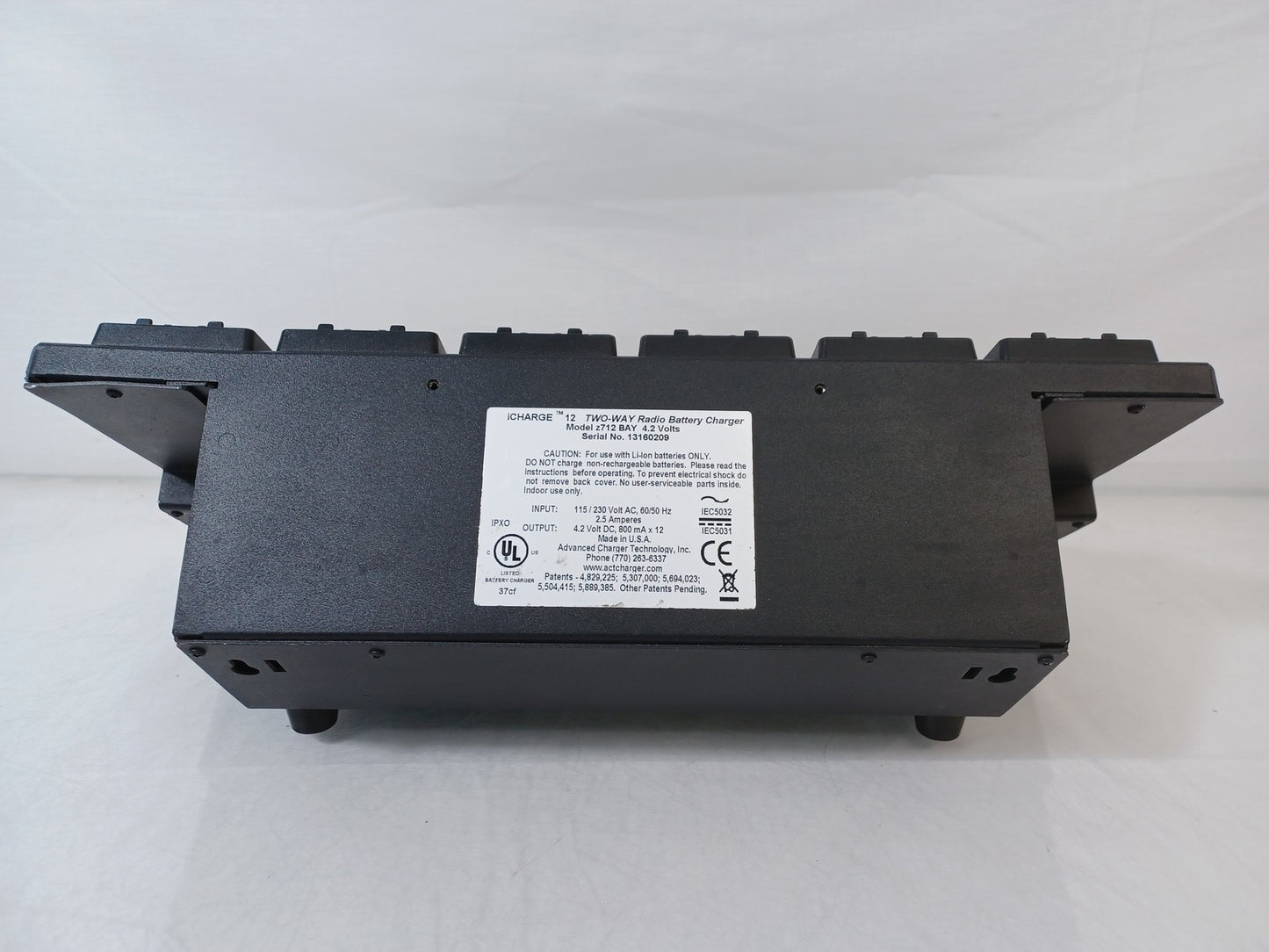 ACT iCHARGE i12 Z712 Twelve Bay Radio Battery Charger - Port 4 Faulty