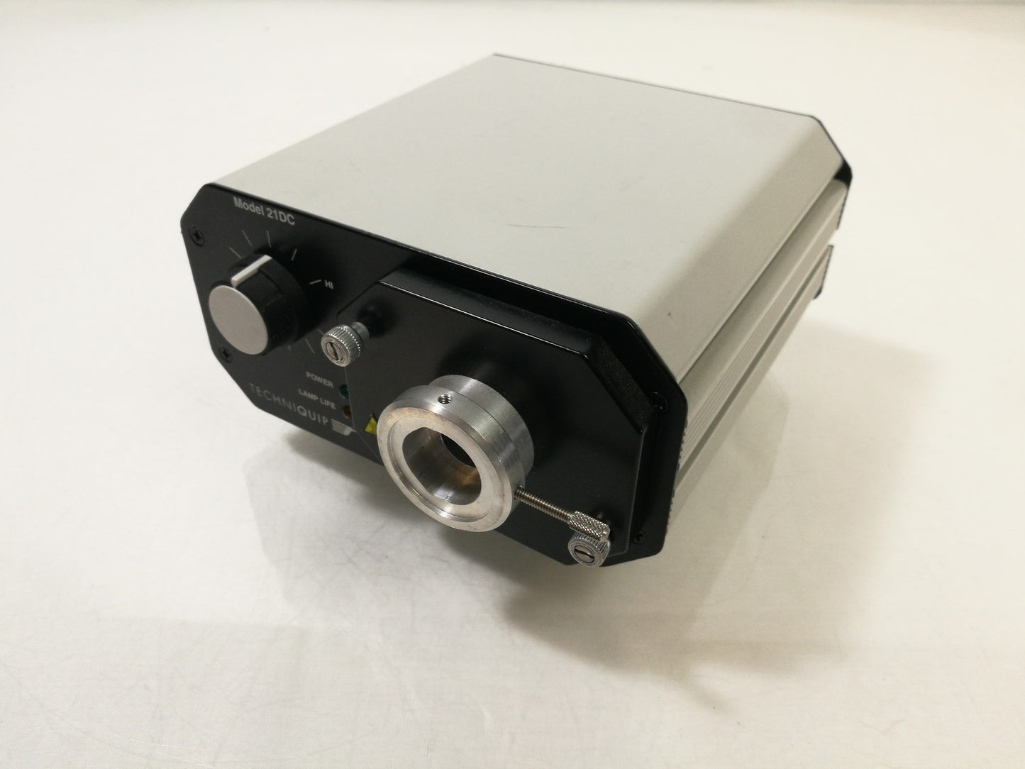 Techniquip Model 21 DC Halogen Fiber Optic Illuminator