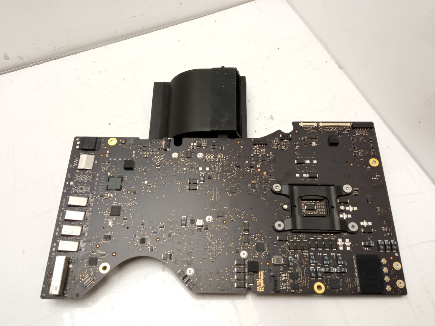 Apple iMac 2019 A2116 Socket LGA1151 DDR4 Logic Board 820-01237-A