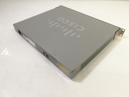 Cisco SFE2000P 24 Port 10/100 PoE Ethernet Network Switch - With Rack Ears