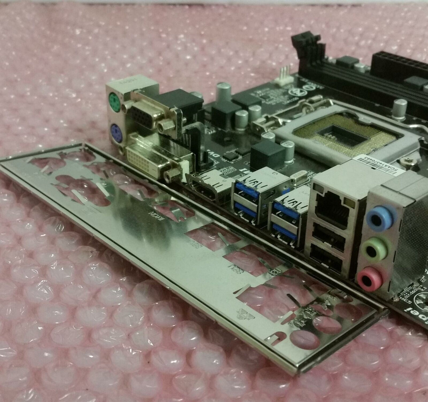 GIGABYTE GA-H81M-S2H Socket LGA1150 DDR3 Micro ATX Motherboard With I/O Shield