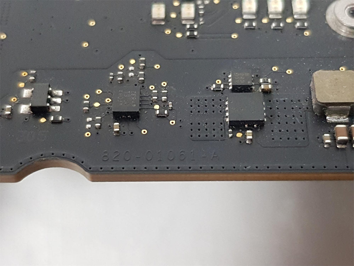 Apple iMac A1418 21.5' Mid 2017 Logic Board Socket LGA1151 DDR4 820-01061-A