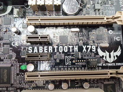 ASUS Sabertooth X79 Socket LGA2011 DDR3 Motherboard With I/O Shield Sabertooth X79 - Faulty