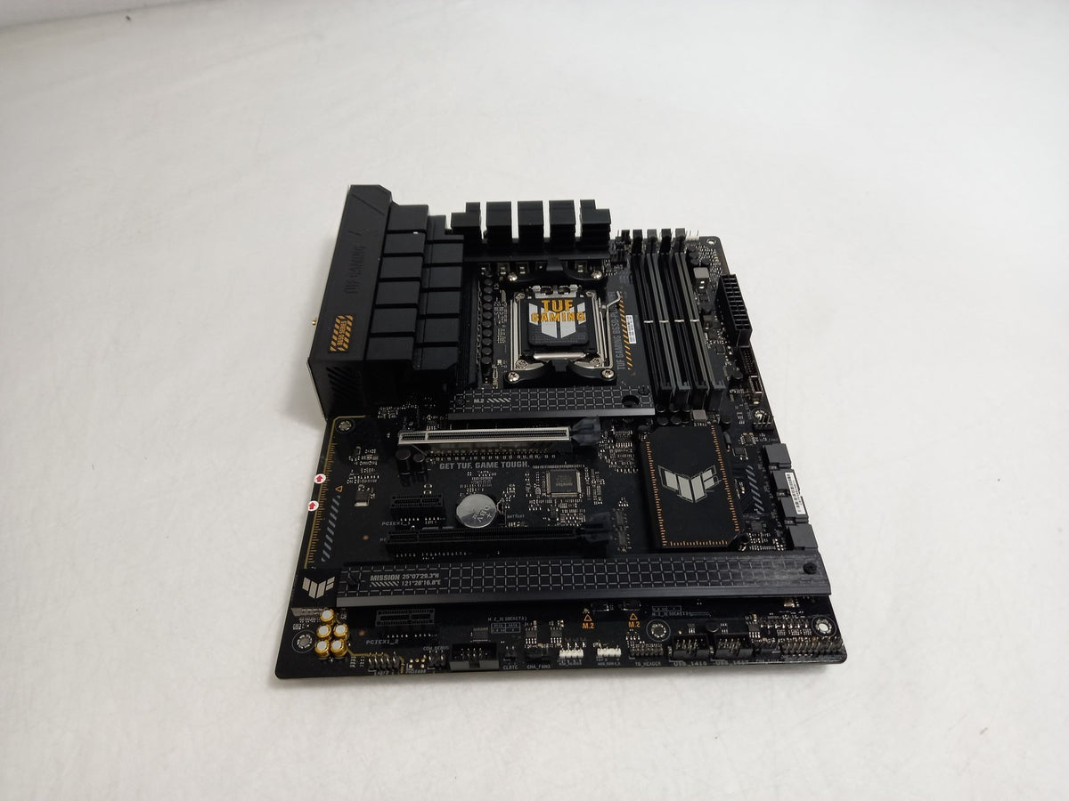 (SPARES)ASUS TUF GAMING B650-PLUS WIFI Socket AM5 DDR5 ATX Motherboard