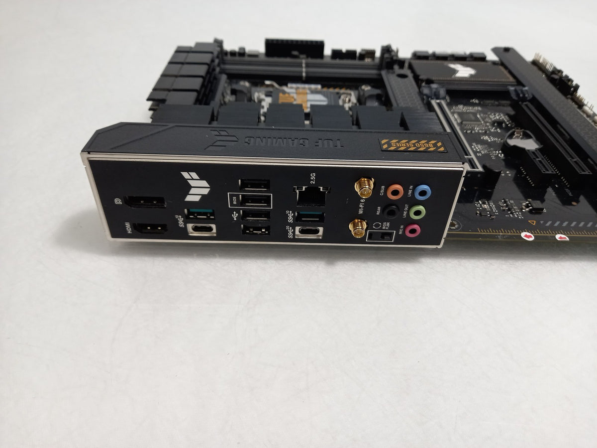 (SPARES)ASUS TUF GAMING B650-PLUS WIFI Socket AM5 DDR5 ATX Motherboard