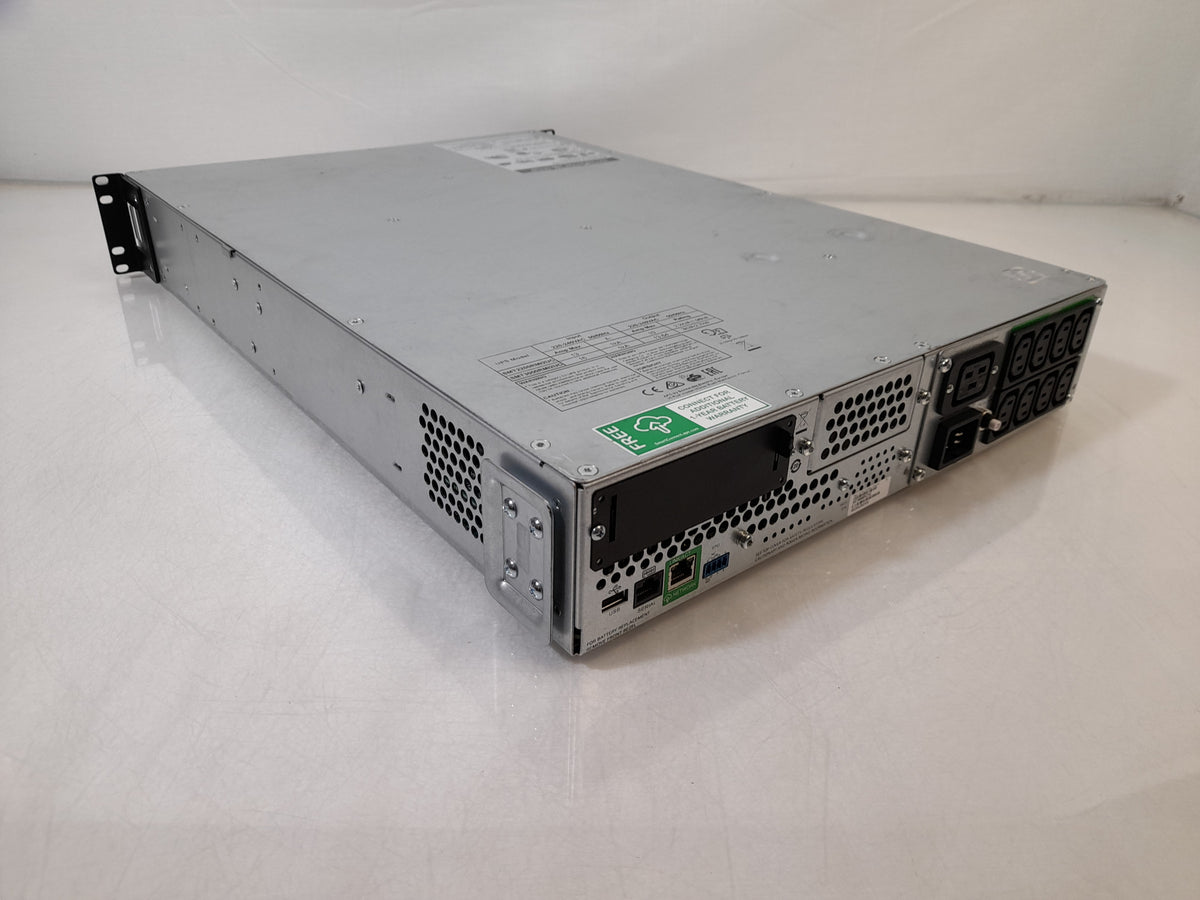 APC SMT3000RMI2UC 3000VA 2700W 230V 2U Rack UPS Smart-UPS - No FacePlate Or Batteries