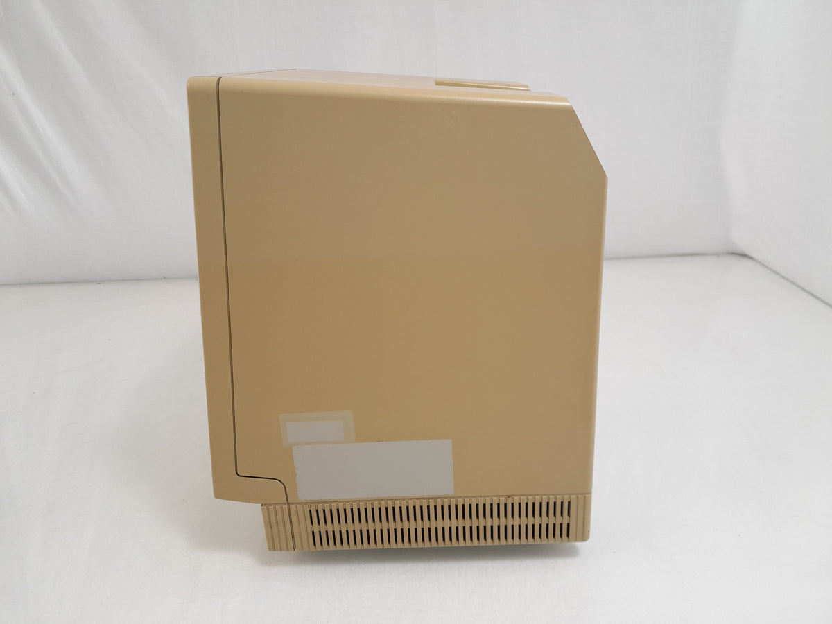 Macintosh SE M5011 2x1MB RAM 800K Floppy Drive - No Hard Disk
